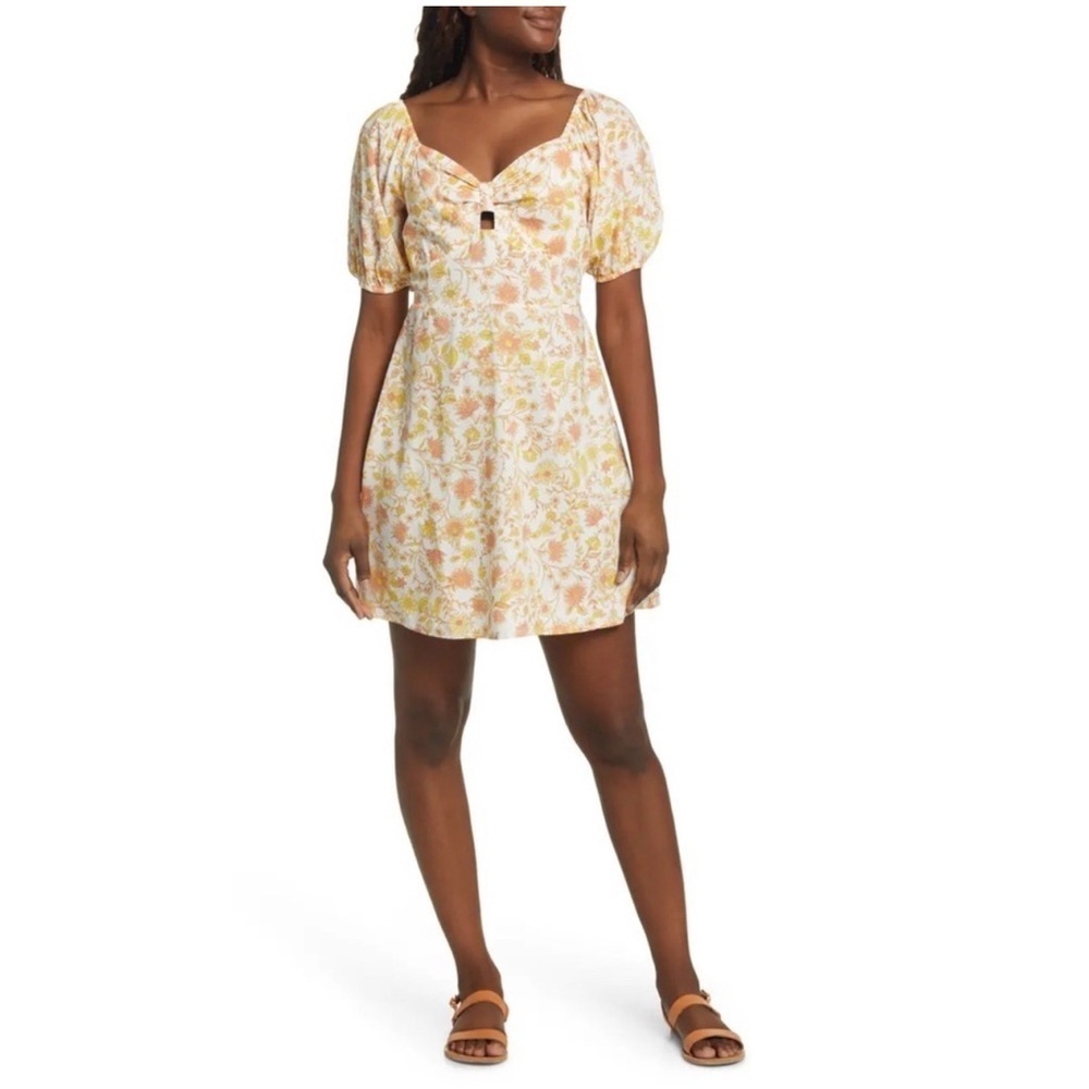 NWT Billabong Loving Life Puff Floral Mini Dress